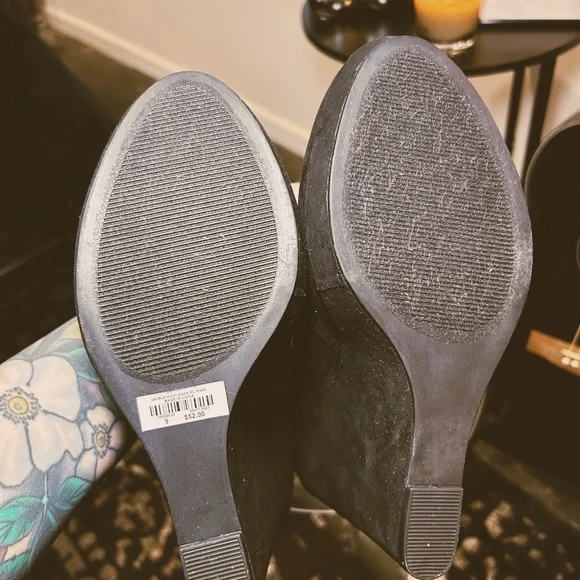 Torrid Wedge Heels | SIZE 9 - Picture 5 of 6